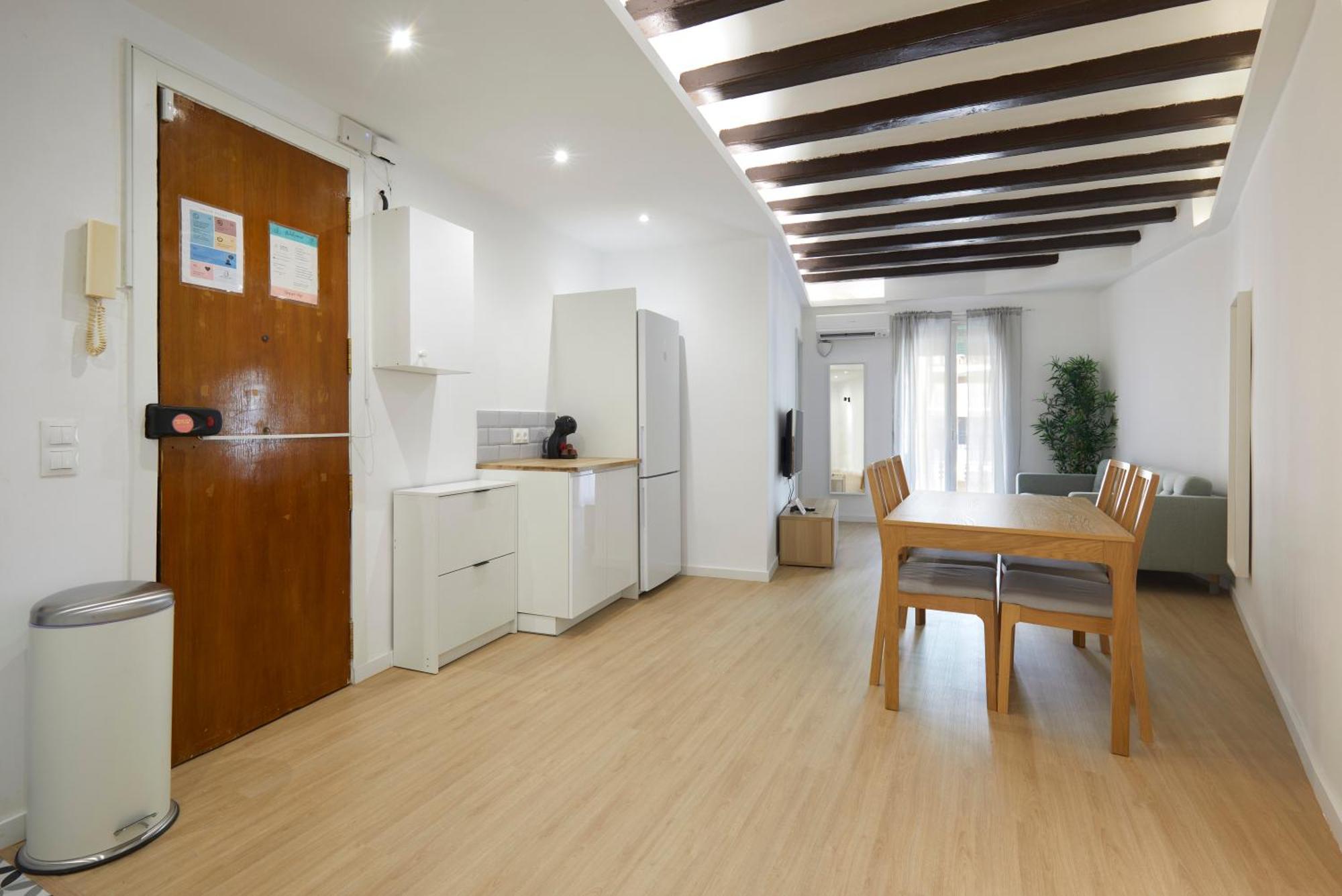 17 Nice Apartment Next To El Molino Barcelona Buitenkant foto